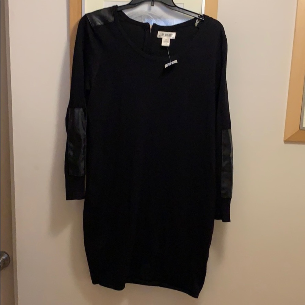 Black light weight sweater mini body con dress 2x